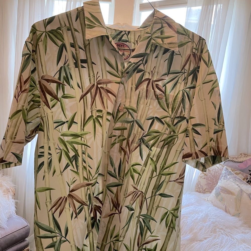 NEWT at the Royal Retro Bamboo Hawiian Shirt